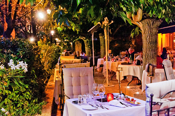 LE VALLON DE VALRUGUES HOTEL SPA & VILLAS. - photo 6