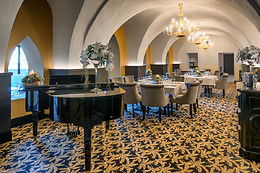 Hôtel du Roi & SPA by SOWELL COLLECTION