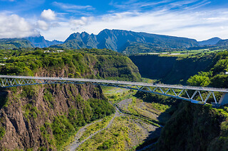 Saut à l'élastique et Saut Pendulaire à la Réunion