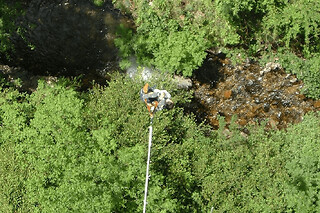Saut à l'élastique du Pont de Bezergue (81)