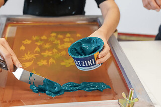 Atelier d'initiation à la  sérigraphie sur papier à Paris 11ème