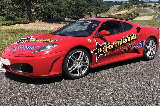 Stage Pilotage Enfant en Ferrari F430 à Dreux (28) - Ferrari F430 - 5 Tours
