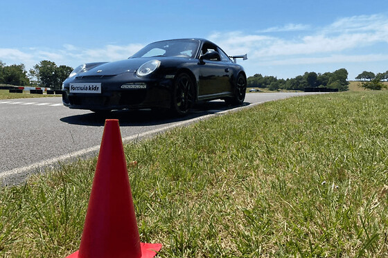 Stage Pilotage Enfant en Porsche 997 à Dreux (28) - Porsche 997 - 2 Tours