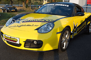 Stage Pilotage Enfant en Porsche Cayman à Trappes (78) - Porsche Cayman - 2 Tours