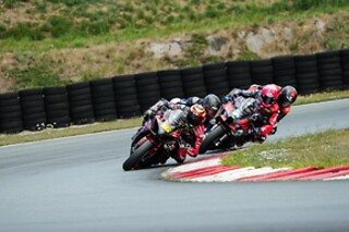 Un baptême en passager de moto hypersport pour 2 - 2Ride Baptême - Fontenay-le-Comte (85)