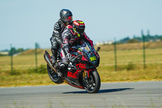Baptême en passager de moto hypersport pour 2 - 2Ride Baptême - Magny-Cours (58)