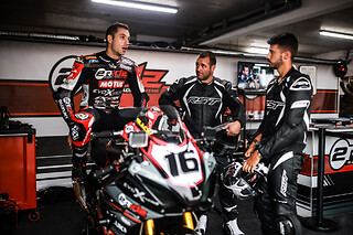 Baptême en passager de moto hypersport pour 2 - 2Ride Baptême - Magny-Cours (58)