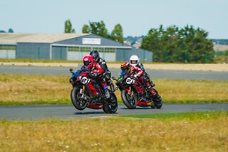 Baptême en passager de moto hypersport pour 2 - 2Ride Baptême - Magny-Cours (58)