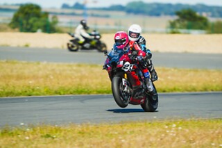 Un baptême en passager de moto hypersport pour 2 - 2Ride Baptême - Fontenay-le-Comte (85)