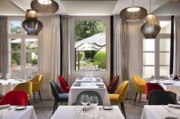 Château Belmont Tours The Crest Collection