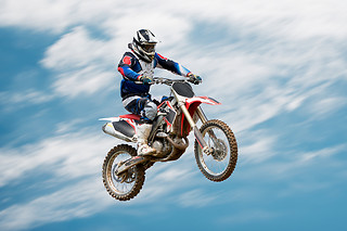 Pilotage d'une motocross - Loisirs Motorsport - Anse (69)