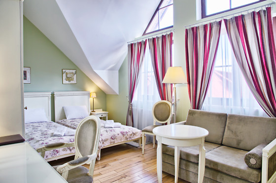 Villa Estera - Hotel & Restauracja - photo 3