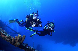 Abyss Underwater World Explorers