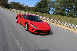 Découverte Ferrari F8 Tributo (2 tours) sur le Circuit de Haute Saintonge (17)
