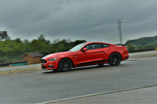 Baptême passager en Ford Mustang - SP Pilotage automobile - Meilly-sur-Rouvres (21)