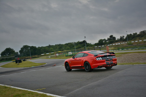 Baptême passager en Ford Mustang - SP Pilotage automobile - Meilly-sur-Rouvres (21)