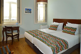 DUKES CORNER GUEST HOUSE