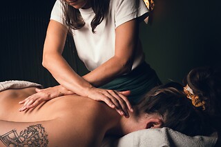 Un massage du visage au choix chez Elsa Orus à Annecy (74)