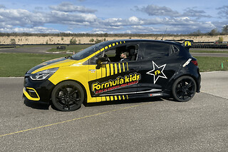 Stage Pilotage Enfant en Clio IV RS à Toulouse (31) - Clio IV RS - 2 Tours
