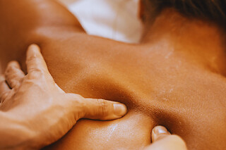 Massage aux huiles à Paris 16ème  - Massage aux huiles en solo