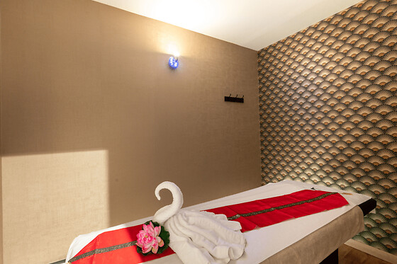 Massage aux huiles d'amande à Paris 15ème - Massage aux huiles d'amande en duo