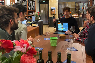 Atelier dégustation de Vin à Bordeaux (33)