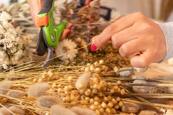 Atelier fabrication d'un bouquet de fleurs séchées à Quimper(29)