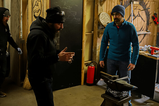 Atelier fabrication d'un couteau en inox à Cluses (74)