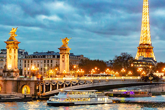 Dîner Croisière à Paris