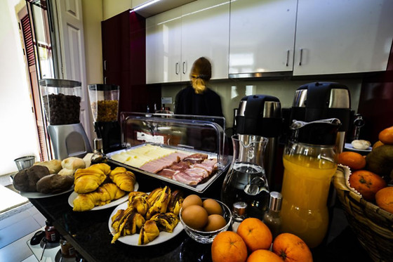 DUKES CORNER GUEST HOUSE - photo 9