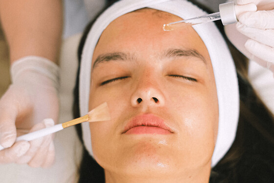 Soin du visage anti-âge à Juan les pins (06)